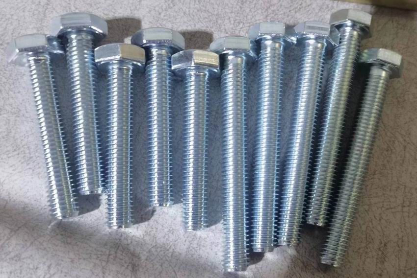 三价铬蓝白钝化